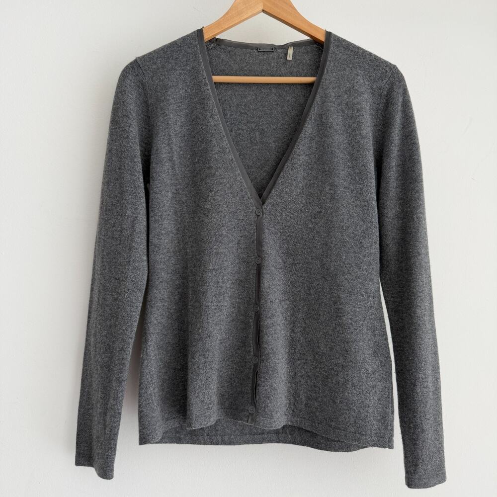 Elie Tahari Cashmere Cardigan Small Gray Button Front Quiet Luxury Old Money